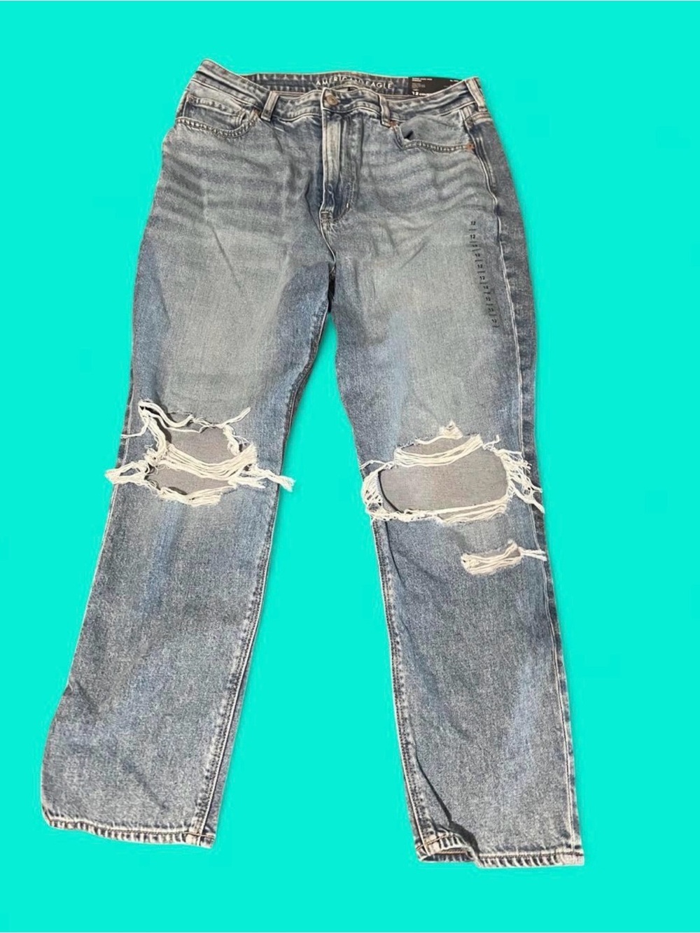 AE Women’s Ripped Blue Denim Mom Jeans NWT 12